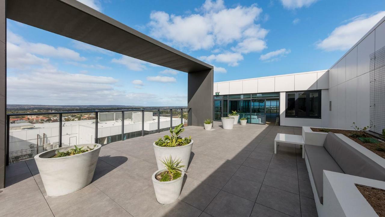 Avani Adelaide Residences Exteriör bild